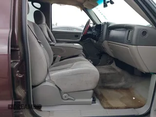 2006 Chevrolet Tahoe Z71 with VIN 1GNEC13T66R105467, listed as a IAAI auction lot 41972232 with 278,255 mi miles and . Bid and sale history available at DreamBid. Image 5.