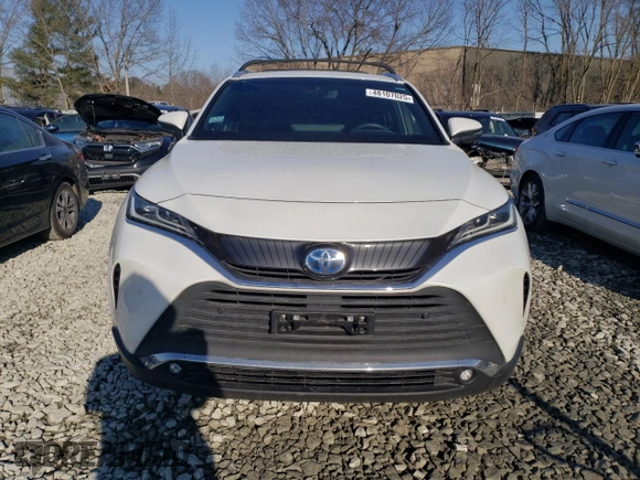 2023 Toyota Venza LE with VIN JTEAAAAH5PJ123580, listed as a Copart auction lot 48107025 with 28,580 mi miles and Salvage Title. Bid and sale history available at carsss.com. Image 5.