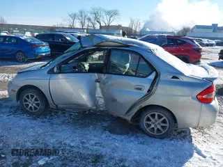2002 Toyota Prius with VIN JT2BK12U520063437, listed as a IAAI auction lot 41381951 with 1 mi miles. Bid and sale history available at carsss.com. Image 13.