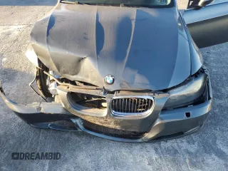 2009 BMW 3 Series 335i z VIN WBAPM73559A367676, wystawiony jako Copart lot #87549855 z przebiegiem 110 704 mil mil oraz Szkoda całkowita • Salvage title. Historia ofert i sprzedaży dostępna na DreamBid. Obrazek 13.