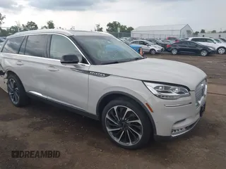 2020 Lincoln Aviator Reserve z VIN 5LM5J7XC1LGL10481, wystawiony jako IAAI lot #42723590 z przebiegiem 60 964 mil mil oraz . Historia ofert i sprzedaży dostępna na DreamBid. Obrazek 1.