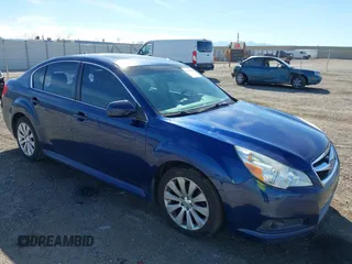 2011 Subaru Legacy Limited Power Moon z VIN 4S3BMBL62B3245277, wystawiony jako IAAI lot #41725847 z przebiegiem 162 643 mil mil oraz . Historia ofert i sprzedaży dostępna na DreamBid. Obrazek 1.