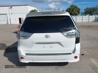 2015 Toyota Sienna SE with VIN 5TDXK3DC4FS678965, listed as a IAAI auction lot 40817635 with 147,027 mi miles. Bid and sale history available at carsss.com. Image 16.