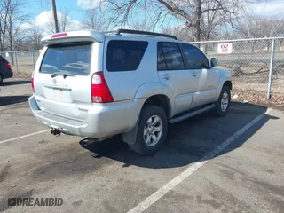 2006 Toyota 4Runner SR5 with VIN JTEBU14R068061043, listed as a IAAI auction lot 41698077 with 255,361 mi miles. Bid and sale history available at carsss.com. Image 4.