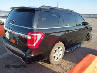 2019 Ford Expedition XLT z VIN 1FMJU1HT5KEA76604, wystawiony jako IAAI lot #42066397 z przebiegiem 112 305 mil mil oraz . Historia ofert i sprzedaży dostępna na DreamBid. Obrazek 4.