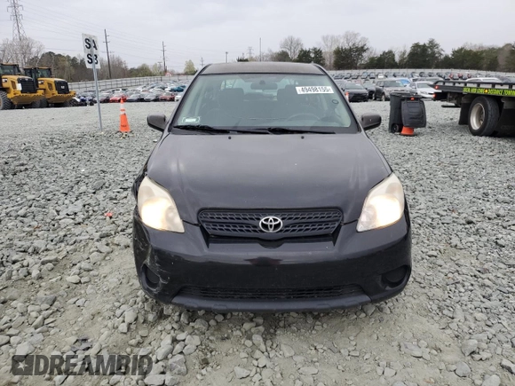 2007 Toyota Matrix STD z VIN 2T1KR32E57C652606, wystawiony jako Copart lot #49498155 z przebiegiem 256 648 mil mil oraz Szkoda całkowita • Salvage title. Historia ofert i sprzedaży dostępna na DreamBid. Obrazek 5.