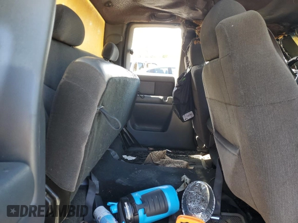 2000 GMC New Sierra 1500 SLE with VIN 2GTEK19T0Y1321300, listed as a Copart auction lot 53576455 with 0 mi miles and Salvage Title. Bid and sale history available at carsss.com. Image 11.