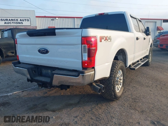2018 Ford Super Duty F-250 SRW XL with VIN 1FT7W2BT9JEB87422, listed as a IAAI auction lot 41367216 with 162,239 mi miles. Bid and sale history available at carsss.com. Image 4.