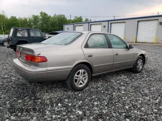 2000 Toyota Camry CE с VIN 4T1BG28K8YU627289, выставлен на аукционе Copart как лот 59881525 с пробегом 195 698 миль миль и Чистый • Clean title. История ставок и продаж доступна на DreamBid. Изображение 3.