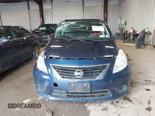 2014 Nissan Versa SV with VIN 3N1CN7AP0EL823558, listed as a IAAI auction lot 41605455 with 161,054 mi miles. Bid and sale history available at carsss.com. Image 12.