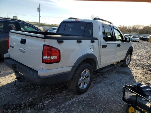 2008 Ford Explorer Sport Trac XLT z VIN 1FMEU31E88UA34709, wystawiony jako Copart lot #84161984 z przebiegiem Nie podano mil oraz Czysty tytuł • Clean title. Historia ofert i sprzedaży dostępna na DreamBid. Obrazek 3.