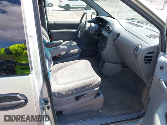 2000 Dodge Caravan with VIN 2B4GP253XYR650106, listed as a IAAI auction lot 41491279 with 203,841 mi miles and . Bid and sale history available at DreamBid. Image 5.