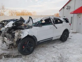 2017 Ford Explorer XLT с VIN 1FM5K8D84HGA25190, выставлен на аукционе IAAI как лот 41429617 с пробегом Не указан миль и . История ставок и продаж доступна на DreamBid. Изображение 16.