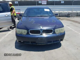 2004 BMW 7 Series 745Li z VIN WBAGN63424DS48019, wystawiony jako IAAI lot #42510159 z przebiegiem 194 500 mil mil oraz . Historia ofert i sprzedaży dostępna na DreamBid. Obrazek 6.