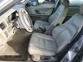 1999 Volvo V70 XC with VIN YV1LZ56D7X2617561, listed as a Copart auction lot 84968394 with 164,035 mi miles and Salvage Title. Bid and sale history available at carsss.com. Image 7.