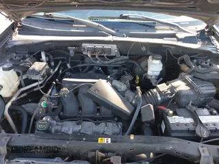 2006 Mercury Mariner Luxury with VIN 4M2YU57166KJ17723, listed as a IAAI auction lot 41818695 with 136,881 mi miles and . Bid and sale history available at DreamBid. Image 10.