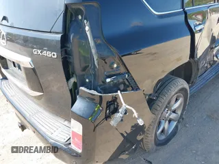 2013 Lexus GX 460 Premium z VIN JTJJM7FX8D5063276, wystawiony jako IAAI lot #41922536 z przebiegiem 162 110 mil mil oraz . Historia ofert i sprzedaży dostępna na DreamBid. Obrazek 17.