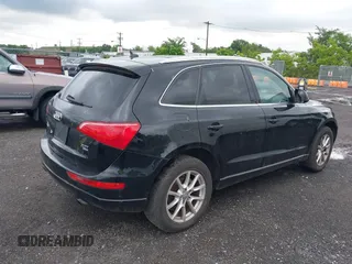 2012 Audi Q5 Premium z VIN WA1CFAFP4CA126893, wystawiony jako IAAI lot #42679662 z przebiegiem 94 760 mil mil oraz . Historia ofert i sprzedaży dostępna na DreamBid. Obrazek 4.