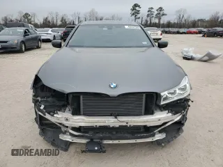 2018 BMW 7 Series 750i with VIN WBA7F0C59JGM24142, listed as a Copart auction lot 45532365 with 62,120 mi miles and Salvage Title. Bid and sale history available at carsss.com. Image 5.