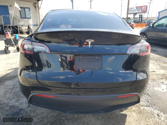 2022 Tesla Model Y Long Range with VIN 7SAYGDEE0NF551406, listed as a Copart auction lot 45467165 with 34,905 mi miles and Salvage Title. Bid and sale history available at carsss.com. Image 6.
