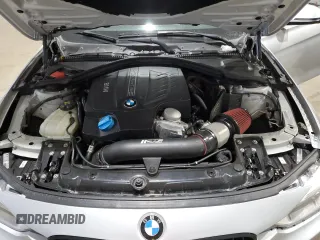 2013 BMW 3 Series 335i xDrive z VIN WBA3B9G57DNR89742, wystawiony jako Copart lot #83190024 z przebiegiem 80 276 mil mil oraz Szkoda całkowita • Salvage title. Historia ofert i sprzedaży dostępna na DreamBid. Obrazek 12.
