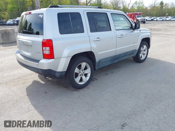 2011 Jeep Patriot Latitude X with VIN 1J4NF4GB6BD202592, listed as a IAAI auction lot 42228199 with 124,484 mi miles and . Bid and sale history available at DreamBid. Image 4.