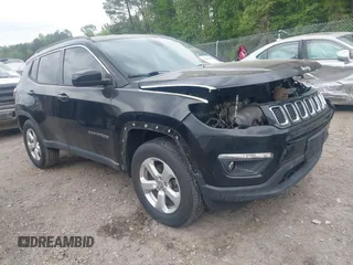 2018 Jeep Compass Latitude z VIN 3C4NJDBB9JT239771, wystawiony jako IAAI lot #42049080 z przebiegiem 127 105 mil mil oraz . Historia ofert i sprzedaży dostępna na DreamBid. Obrazek 1.