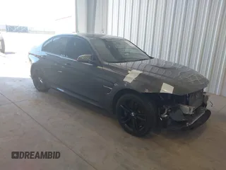 2015 BMW M3 z VIN WBS3C9C59FP805777, wystawiony jako IAAI lot #41732607 z przebiegiem 118 556 mil mil oraz . Historia ofert i sprzedaży dostępna na DreamBid. Obrazek 1.