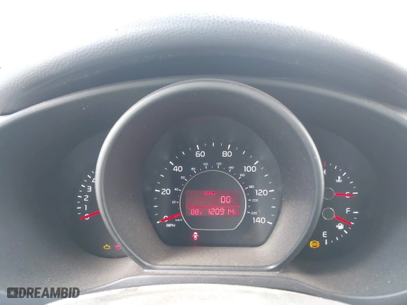 2014 Kia Soul with VIN KNDJN2A2XE7062263, listed as a IAAI auction lot 42045938 with 120,914 mi miles. Bid and sale history available at carsss.com. Image 7.