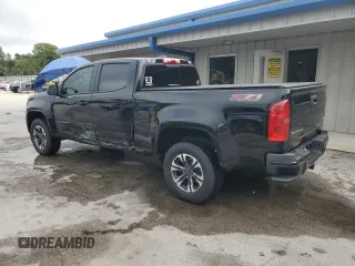 2021 Chevrolet Colorado 4WD Z71 z VIN 1GCGTDEN8M1245226, wystawiony jako Copart lot #56675715 z przebiegiem 33 127 mil mil oraz Szkoda całkowita • Salvage title. Historia ofert i sprzedaży dostępna na DreamBid. Obrazek 2.