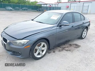 2014 BMW 3 Series 328i z VIN WBA3A5C58EP600887, wystawiony jako IAAI lot #42511539 z przebiegiem 137 055 mil mil oraz . Historia ofert i sprzedaży dostępna na DreamBid. Obrazek 17.