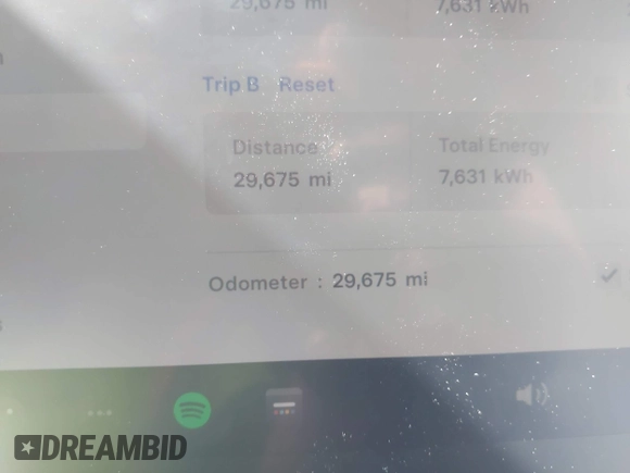 2022 Tesla Model Y Long Range z VIN 7SAYGAEE9NF574634, wystawiony jako IAAI lot #42040719 z przebiegiem 29 675 mil mil oraz . Historia ofert i sprzedaży dostępna na DreamBid. Obrazek 15.