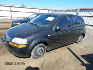 2008 Chevrolet Aveo LS with VIN KL1TD66668B114060, listed as a IAAI auction lot 42196550 with 89,456 mi miles and . Bid and sale history available at DreamBid. Image 2.