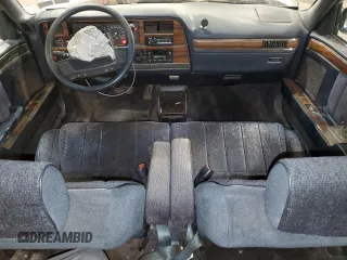 1992 Dodge Dynasty LE z VIN 1B3XC56RXND822802, wystawiony jako Copart lot #82799714 z przebiegiem 137 131 mil mil oraz Szkoda całkowita • Salvage title. Historia ofert i sprzedaży dostępna na DreamBid. Obrazek 8.