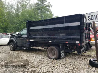 2021 Ford F-550 XL with VIN 1FDUF5HT5MEC13610, listed as a Copart auction lot 59234043 with 8,064 mi miles. Bid and sale history available at carsss.com. Image 2.