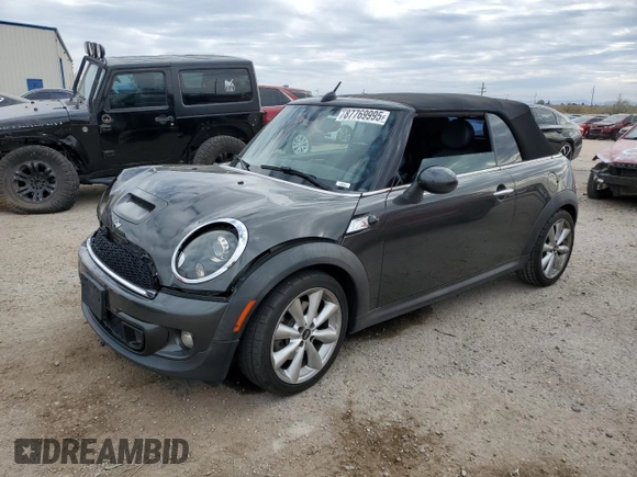 2015 MINI Convertible S z VIN WMWZP3C53F2A91032, wystawiony jako Copart lot #87769995 z przebiegiem 94 165 mil mil oraz Szkoda całkowita • Salvage title. Historia ofert i sprzedaży dostępna na DreamBid. Obrazek 1.