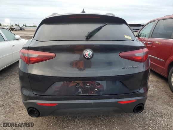 2020 Alfa Romeo Stelvio with VIN ZASPAJANXL7C92187, listed as a Copart auction lot 86453404 with 0 mi miles and Non Repairable. Bid and sale history available at carsss.com. Image 6.