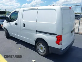 2015 Nissan NV200 SV with VIN 3N6CM0KN2FK736494, listed as a IAAI auction lot 42246762 with Not provided miles and . Bid and sale history available at DreamBid. Image 3.