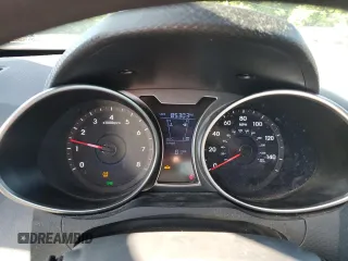 2013 Hyundai Veloster w/Black Int with VIN KMHTC6AD2DU126699, listed as a Copart auction lot 57329805 with 85,303 mi miles and Salvage title. Bid and sale history available at DreamBid. Image 9.