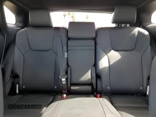 2024 Lexus RX 350 z VIN 2T2BAMCA7RC070952, wystawiony jako Copart lot #43668345 z przebiegiem 11 200 mil mil oraz Szkoda całkowita • Salvage title. Historia ofert i sprzedaży dostępna na DreamBid. Obrazek 10.