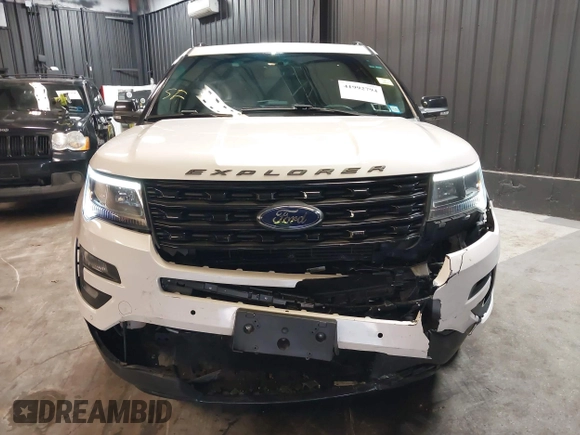 2017 Ford Explorer Sport with VIN 1FM5K8GT7HGA40069, listed as a IAAI auction lot 41992794 with 128,697 mi miles and . Bid and sale history available at carsss.com. Image 6.