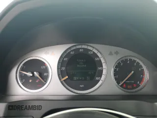 2008 Mercedes-Benz C 300 Sport с VIN WDDGF81X18F121111, выставлен на аукционе Copart как лот 61053215 с пробегом 182 254 миль миль и Списание • Salvage title. История ставок и продаж доступна на DreamBid. Изображение 9.
