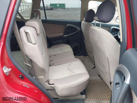 2007 Toyota RAV4 with VIN JTMZD33V975068878, listed as a IAAI auction lot 41881412 with 191,257 mi miles. Bid and sale history available at carsss.com. Image 8.