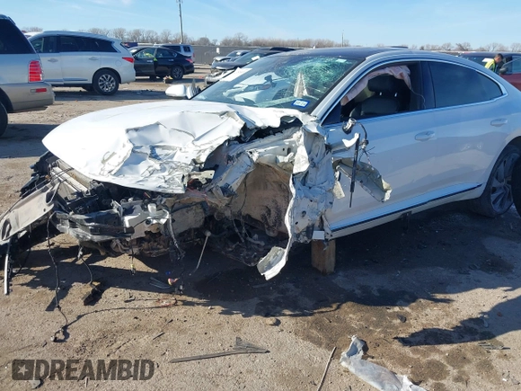 2020 Volkswagen Arteon SEL Premium R-Line с VIN WVWTR7AN3LE013290, выставлен на аукционе IAAI как лот 41351869 с пробегом Не указан миль и . История ставок и продаж доступна на DreamBid. Изображение 6.