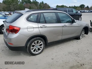 2013 BMW X1 xDrive28i z VIN WBAVL1C59DVR83695, wystawiony jako Copart lot #53530785 z przebiegiem Nie podano mil oraz Czysty tytuł • Clean title. Historia ofert i sprzedaży dostępna na DreamBid. Obrazek 3.