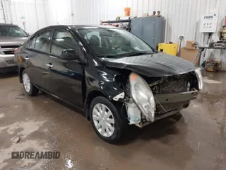 2014 Nissan Versa S Plus with VIN 3N1CN7APXEL832557, listed as a IAAI auction lot 41479495 with 71,722 mi miles. Bid and sale history available at carsss.com. Image 1.