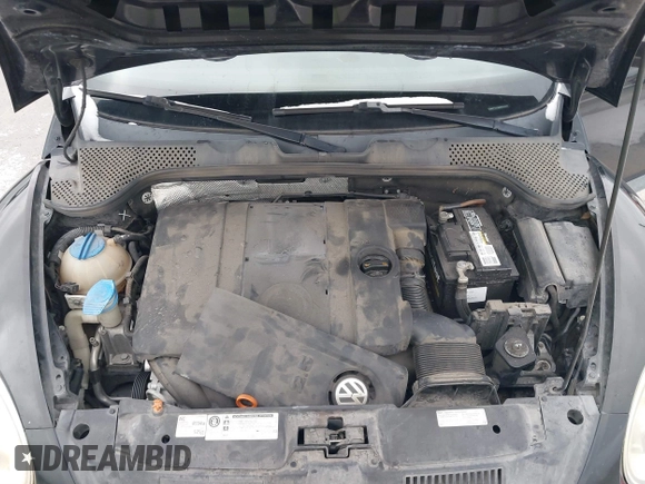 2013 Volkswagen Beetle Entry with VIN 3VWFP7AT8DM644840, listed as a IAAI auction lot 41387843 with 195,597 mi miles and . Bid and sale history available at DreamBid. Image 10.