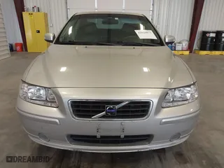 2009 Volvo S60 2.5T with VIN YV1RS592592733286, listed as a IAAI auction lot 42020873 with 129,880 mi miles. Bid and sale history available at carsss.com. Image 12.