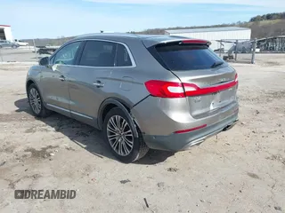2016 Lincoln MKX Reserve with VIN 2LMTJ8LR0GBL53544, listed as a IAAI auction lot 41729454 with 92,068 mi miles. Bid and sale history available at carsss.com. Image 3.