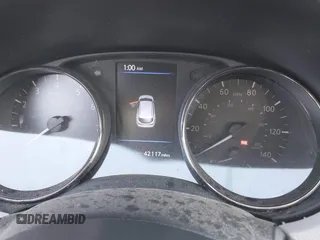 2019 Nissan Rogue S z VIN JN1BJ1CP3KW520748, wystawiony jako IAAI lot #41080393 z przebiegiem 42 117 mil mil oraz . Historia ofert i sprzedaży dostępna na DreamBid. Obrazek 7.